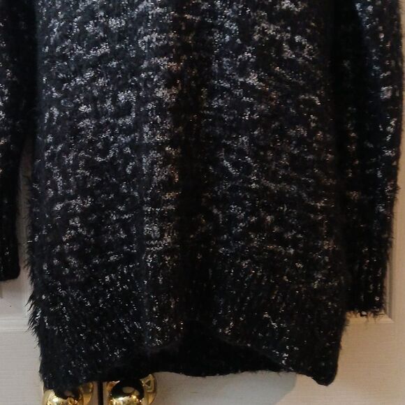 Rock & Republic black silver metallic super soft sweater holiday party Sz L NWOT - Picture 2 of 7